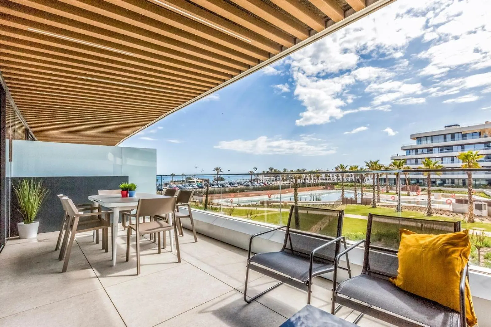Vivi Homes - Dali Pool, Sauna, Gym & Sea View联系方式
